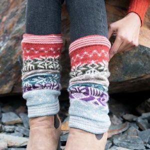 NEW! Andes Gifts Leg Multi-color Leg Warmers. One Size NWT